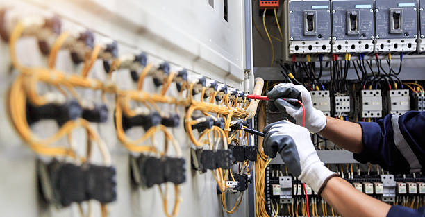 Professional Electrician technician working in Delmar, MD